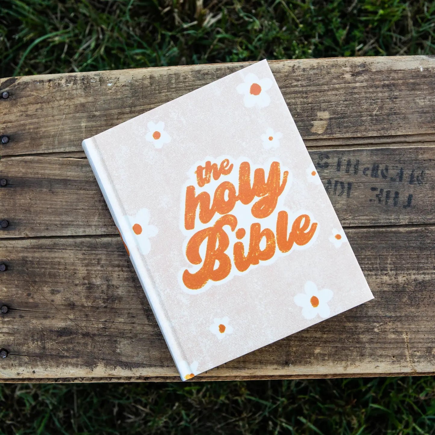 Daisy Girl Esv Journaling Bible