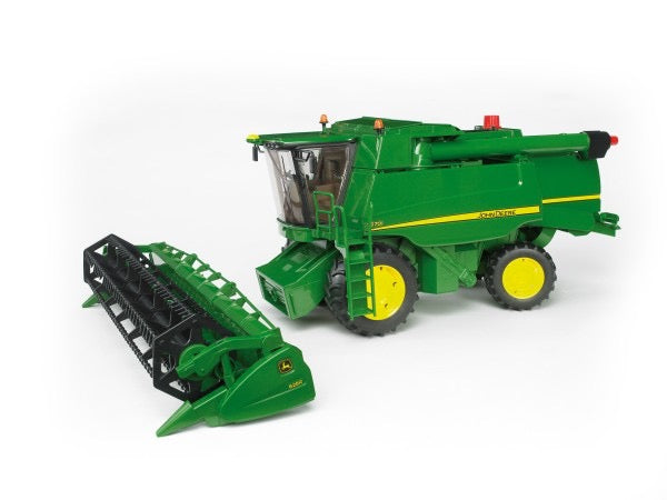 John Deere T670i Combine Harvester